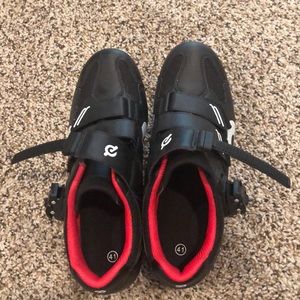 Peloton cycling shoes size 41 - never worn